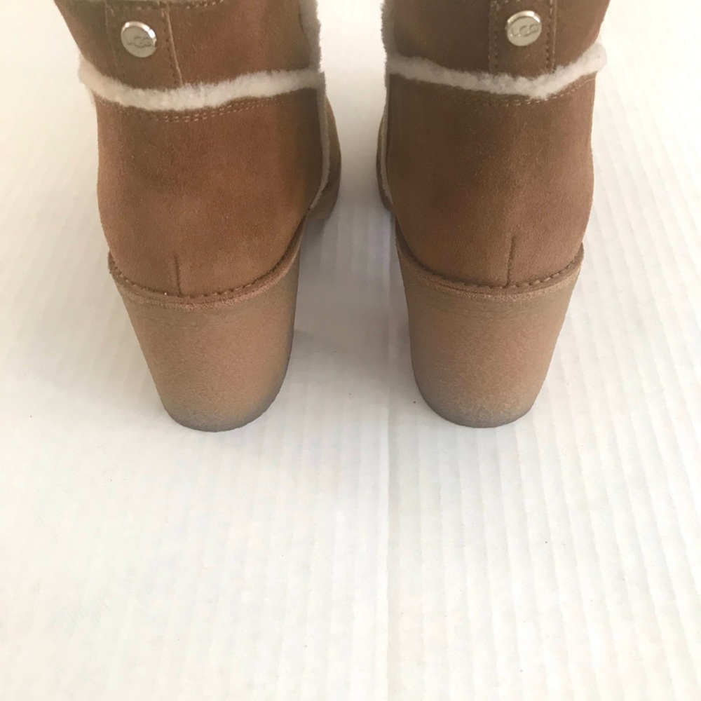 Ugg Kasen Suede Ankle Boots Size 11 - Picture 6 of 13